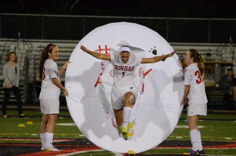 Lady Bulldogs Stomp LCA on Senior Night
