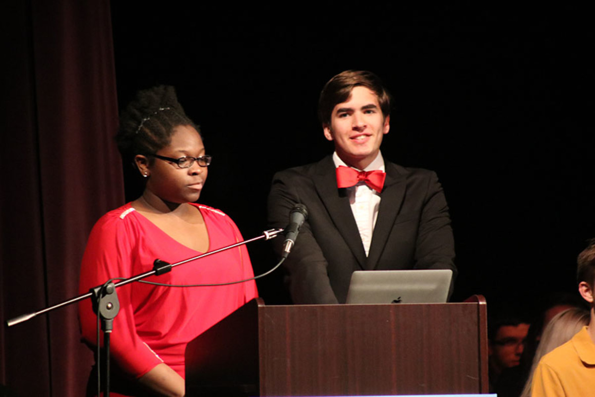 Faculty Cup winners Addie Brown and Jack Stokley emceed the Senior Awards on May 10.