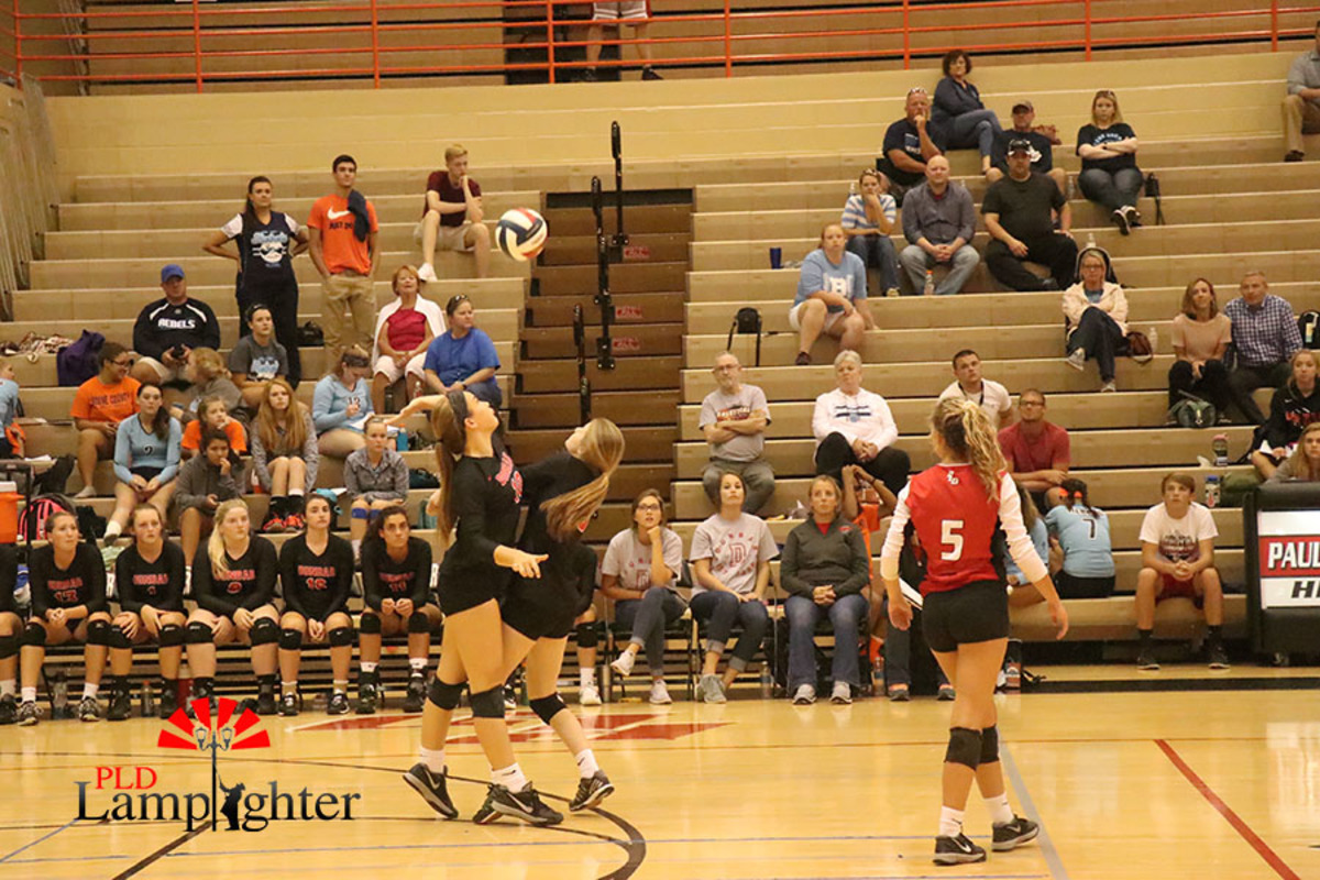 Dunbar+Volleyball+Aces+the+Competition