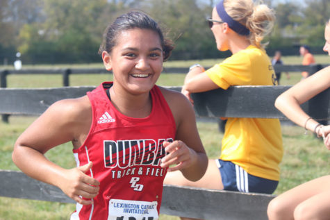 Cross Country competes at Invitational