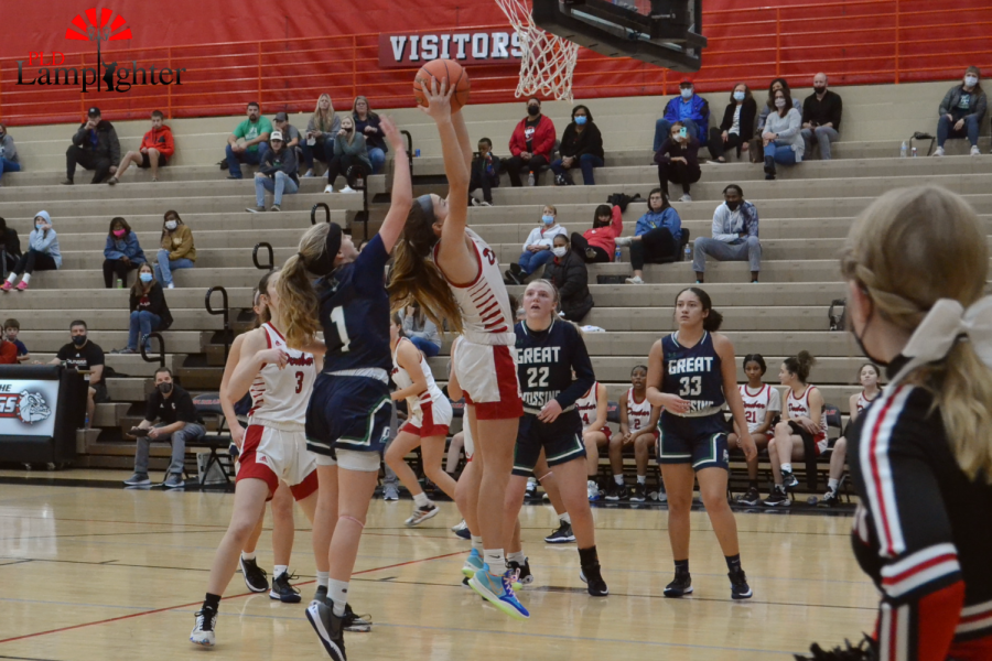 PLD Girls’ Basketball Takes Down Great Crossing