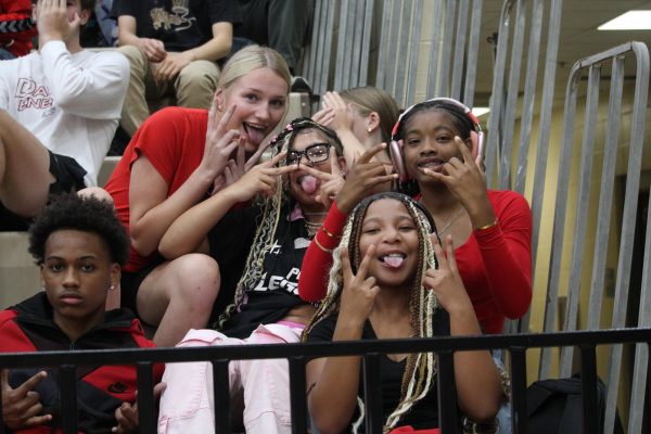 PLD Recognizes Athletes at Pep Rally